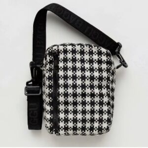 BAGGU NWT Black & White Pixel Gingham Sport Crossbody